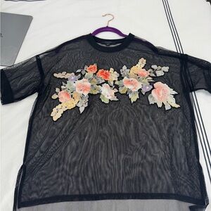 ALL SAINTS BLACK MESH FLORAL TEE XS